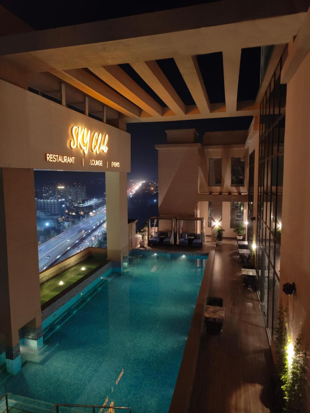 Rhythm Gurugram Hotel & Suites, Sohna Road 古尔冈 外观 照片