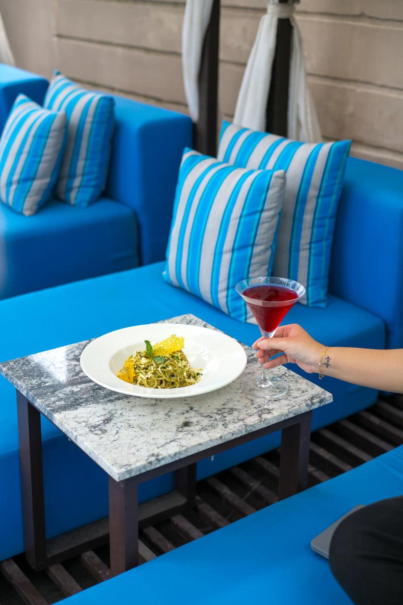 Rhythm Gurugram Hotel & Suites, Sohna Road 古尔冈 外观 照片
