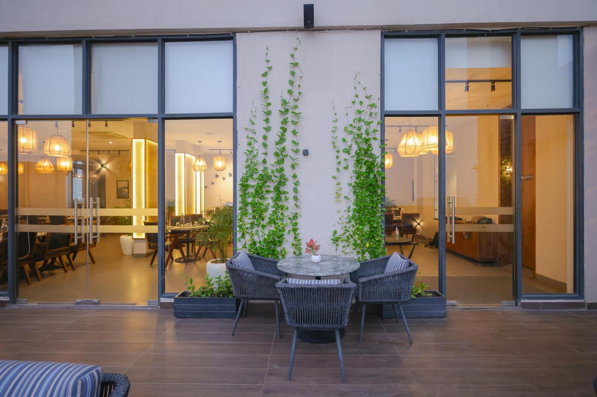 Rhythm Gurugram Hotel & Suites, Sohna Road 古尔冈 外观 照片